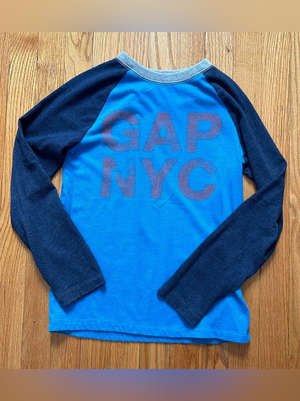 Gap Kids Boys NYC Graphic Raglan Long Sleeve Shirt Blue Large 10